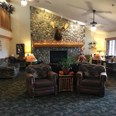 Moose Lake Lodge & Suites Exteriér fotografie