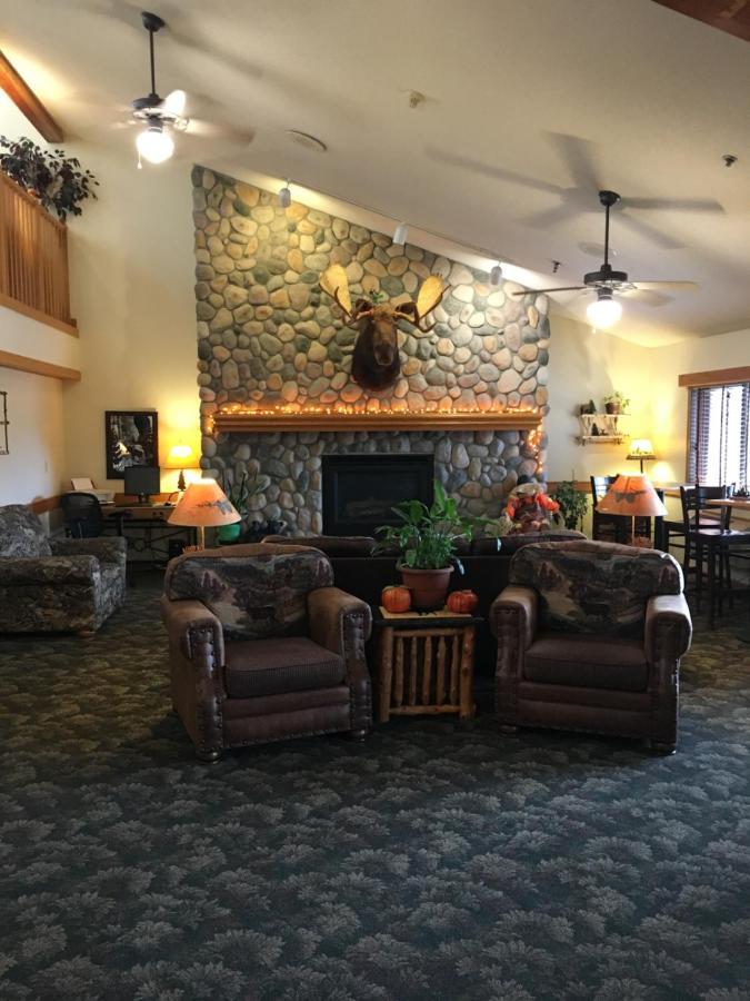 Moose Lake Lodge & Suites Exteriér fotografie